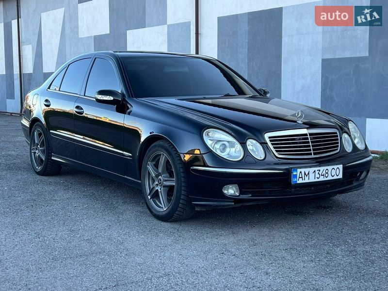 Mercedes-Benz E-Class 2002