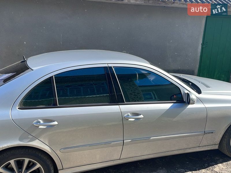 Mercedes-Benz E-Class 2003