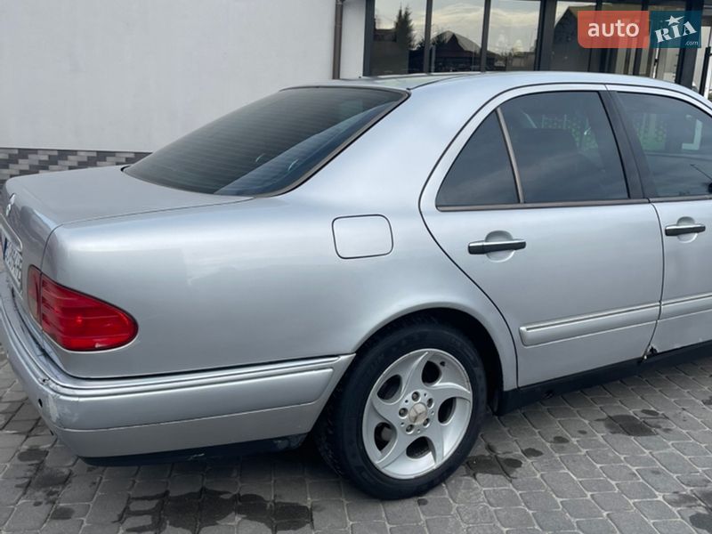 Седан Mercedes-Benz E-Class 1999 в Тернополе