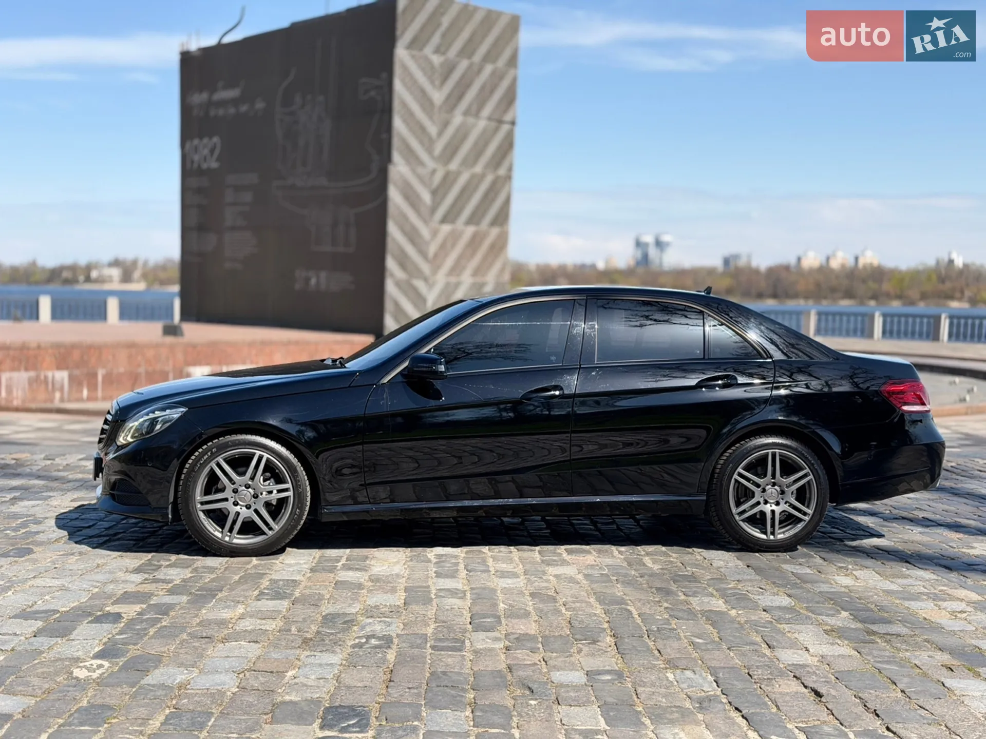 2015 Mercedes-Benz E-klasse - мініатюра 12