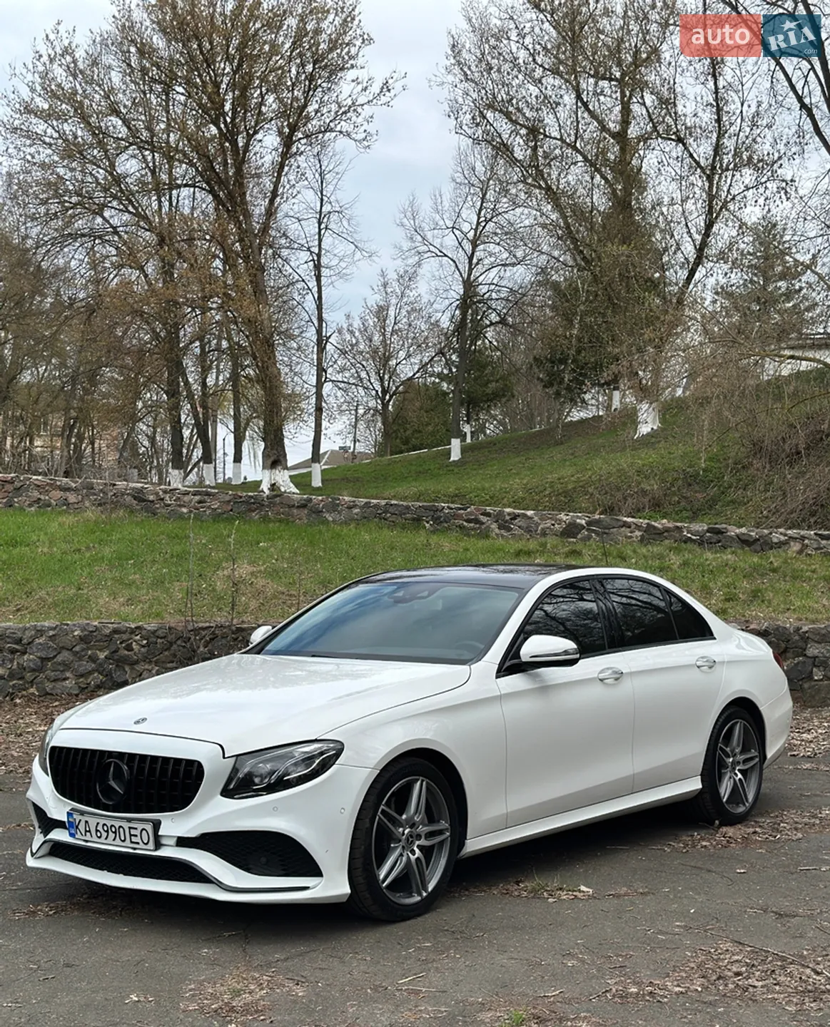2016 Mercedes-Benz E-klasse - фото 1