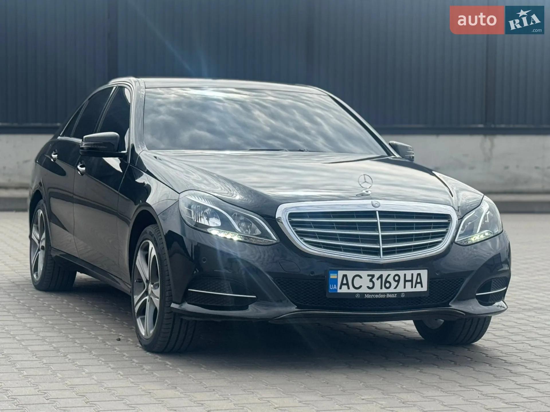 2013 Mercedes-Benz E-klasse - мініатюра 24