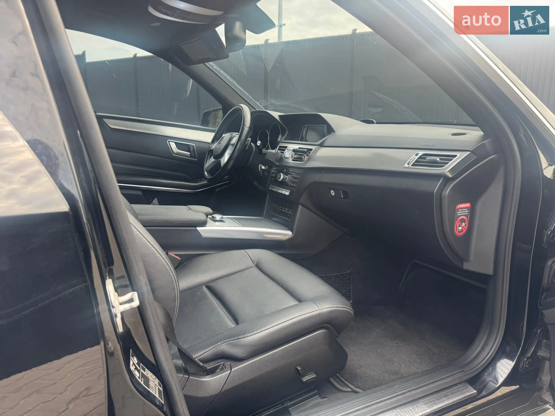 2013 Mercedes-Benz E-klasse - мініатюра 38