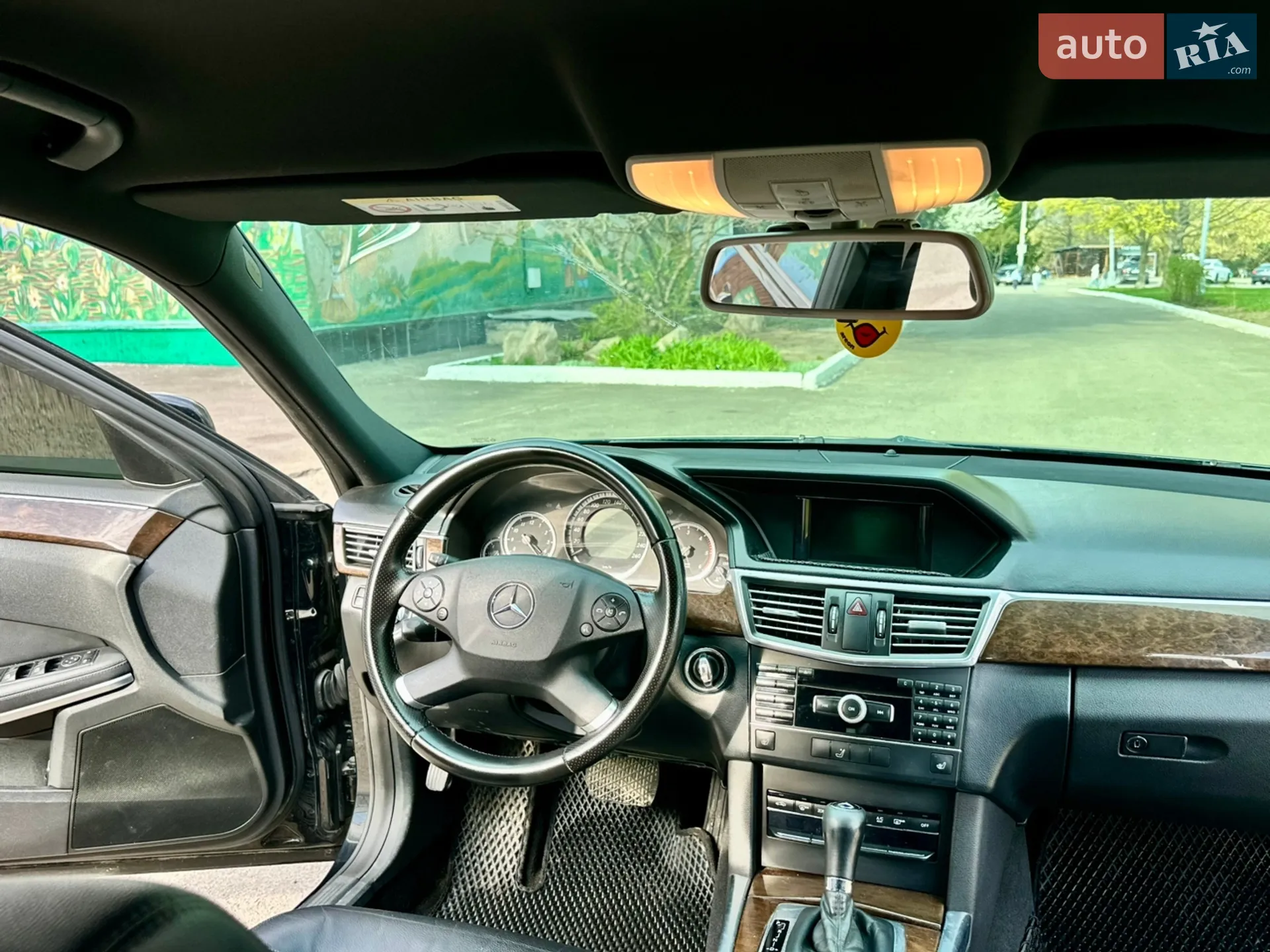 2010 Mercedes-Benz E-klasse - мініатюра 30