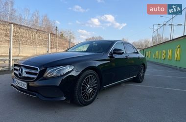 Седан Mercedes-Benz E-Class 2018 в Києві