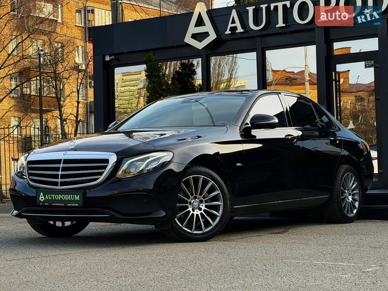 Седан Mercedes-Benz E-Class 2016 в Киеве