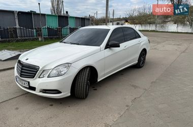 Седан Mercedes-Benz E-Class 2011 в Черкасах