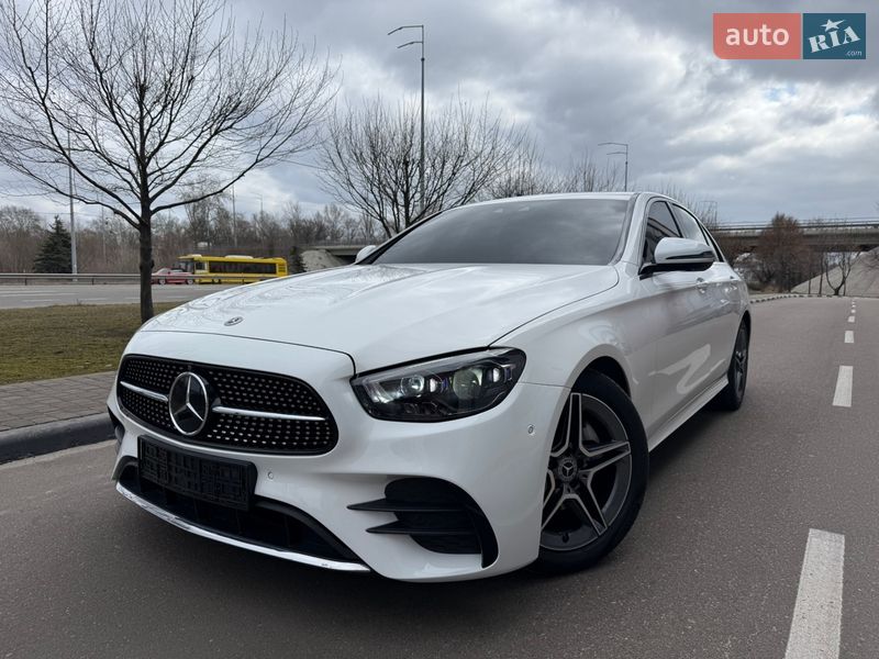 Mercedes-Benz E-Class 2023