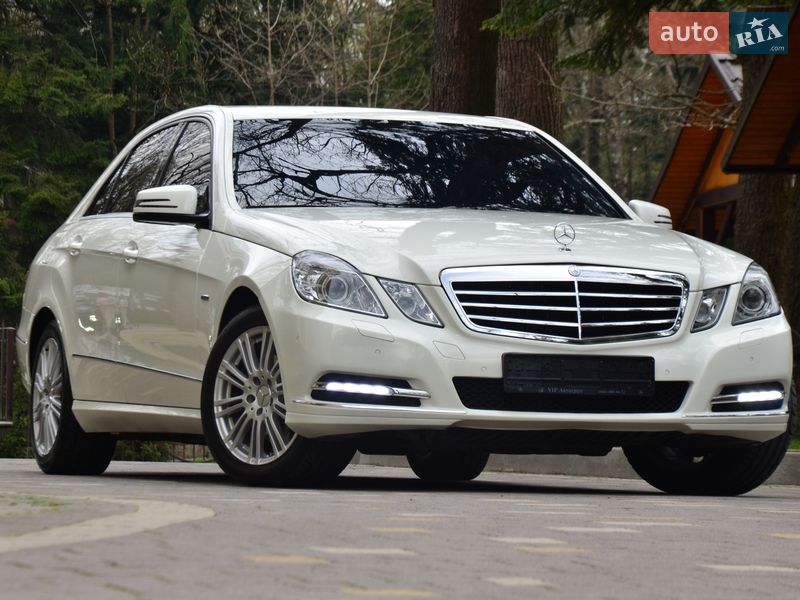 Mercedes-Benz E-Class 2012