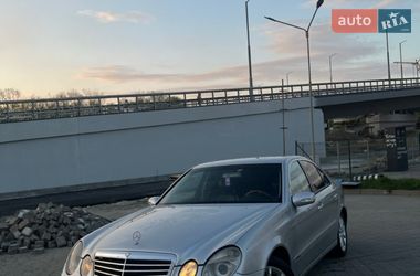 Седан Mercedes-Benz E-Class 2002 в Івано-Франківську