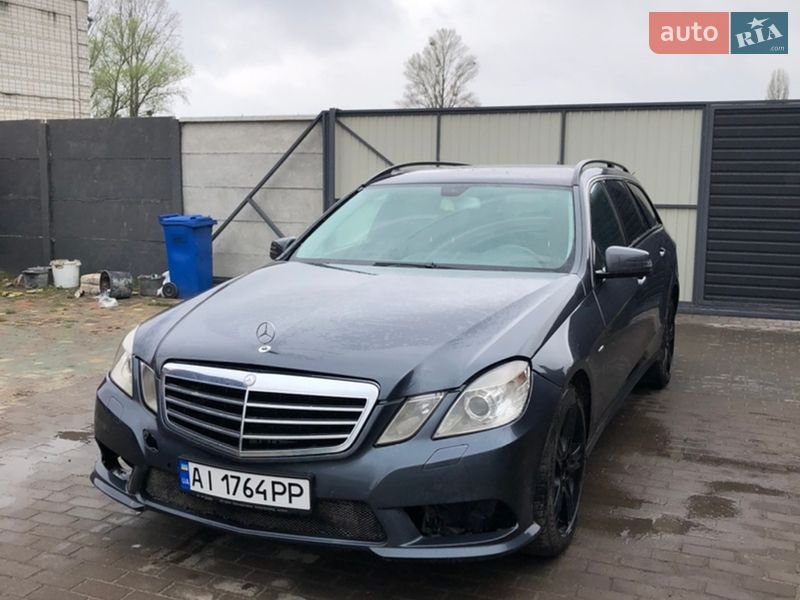 Mercedes-Benz E-Class 2010