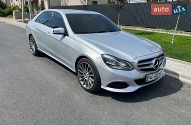Седан Mercedes-Benz E-Class 2013 в Ужгороде