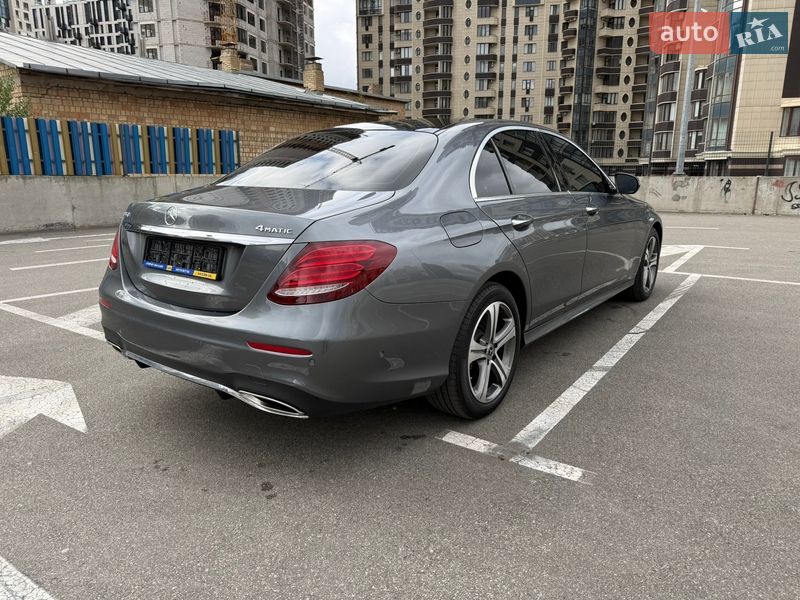 Седан Mercedes-Benz E-Class 2019 в Киеве