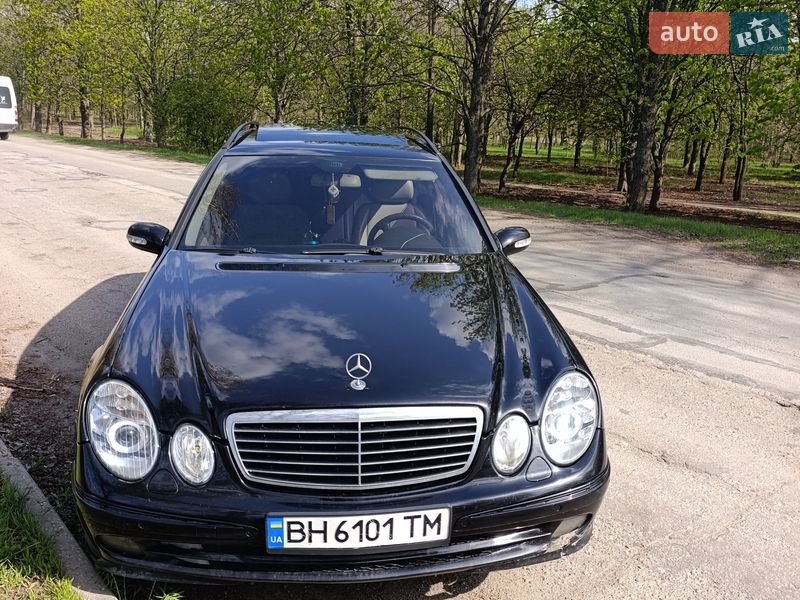 Mercedes-Benz E-Class 2005