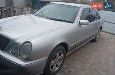 Седан Mercedes-Benz E-Class 2002 в Ратным