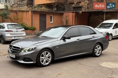 Седан Mercedes-Benz E-Class 2016 в Дніпрі