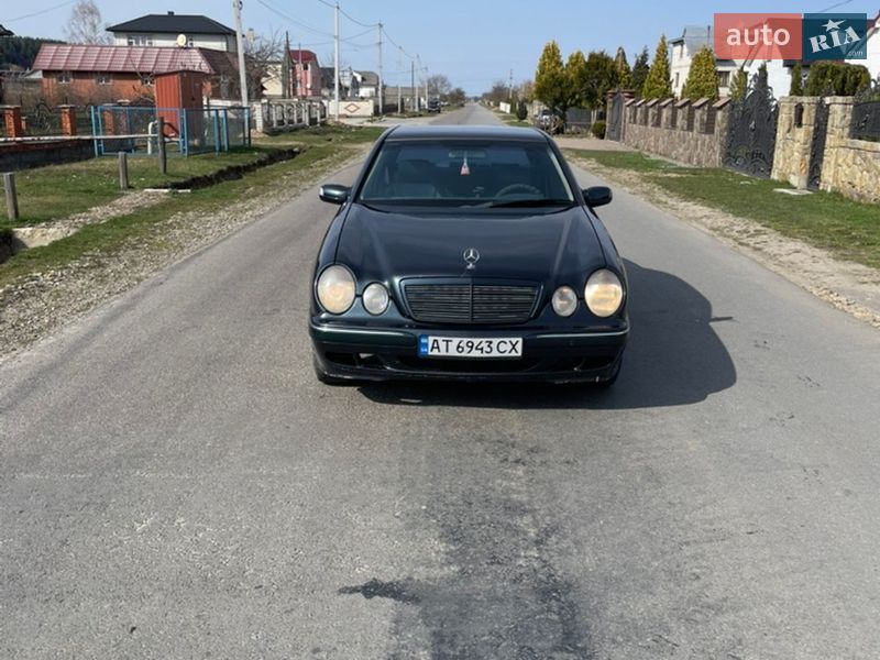 Mercedes-Benz E-Class 2000