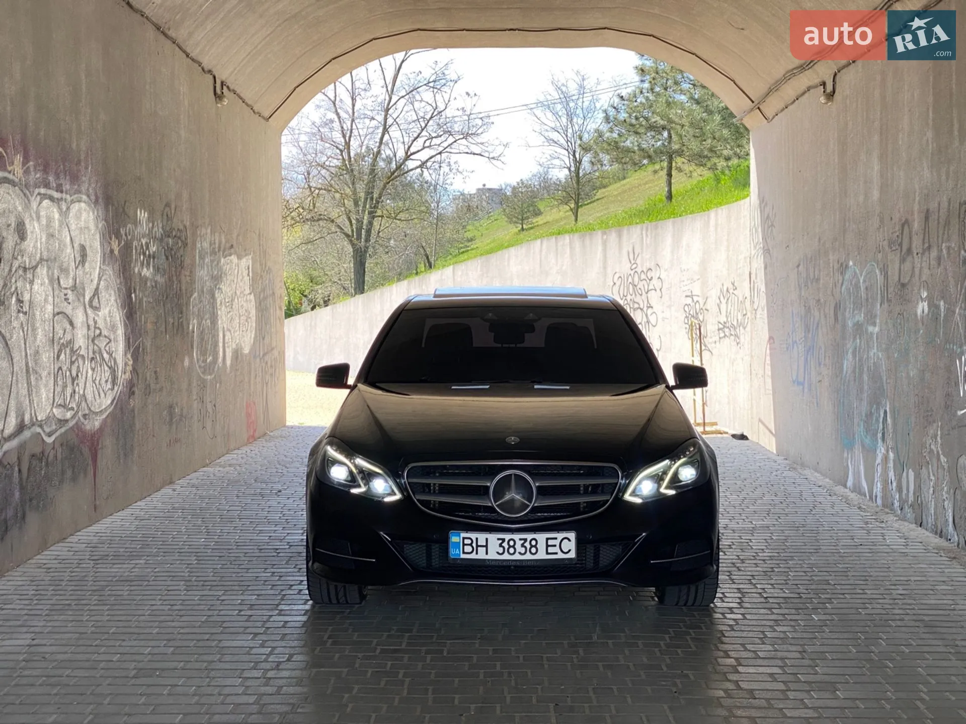2013 Mercedes-Benz E-klasse - мініатюра 18