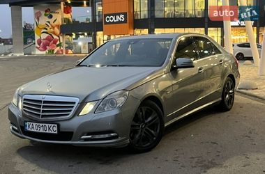 Седан Mercedes-Benz E-Class 2011 в Києві