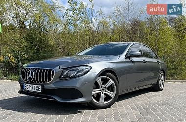 Седан Mercedes-Benz E-Class 2016 в Львове