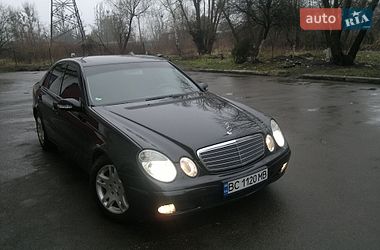 Седан Mercedes-Benz E-Class 2004 в Львове