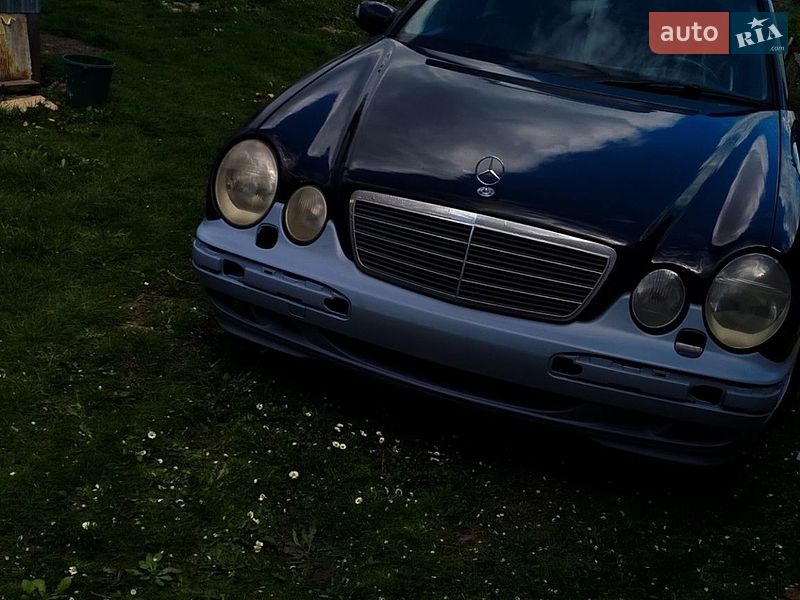 Mercedes-Benz E-Class 2001