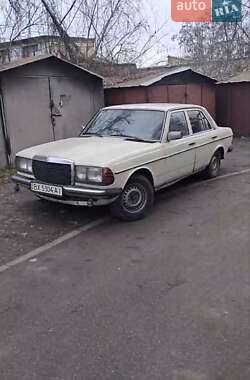 Седан Mercedes-Benz E-Class 1982 в Києві
