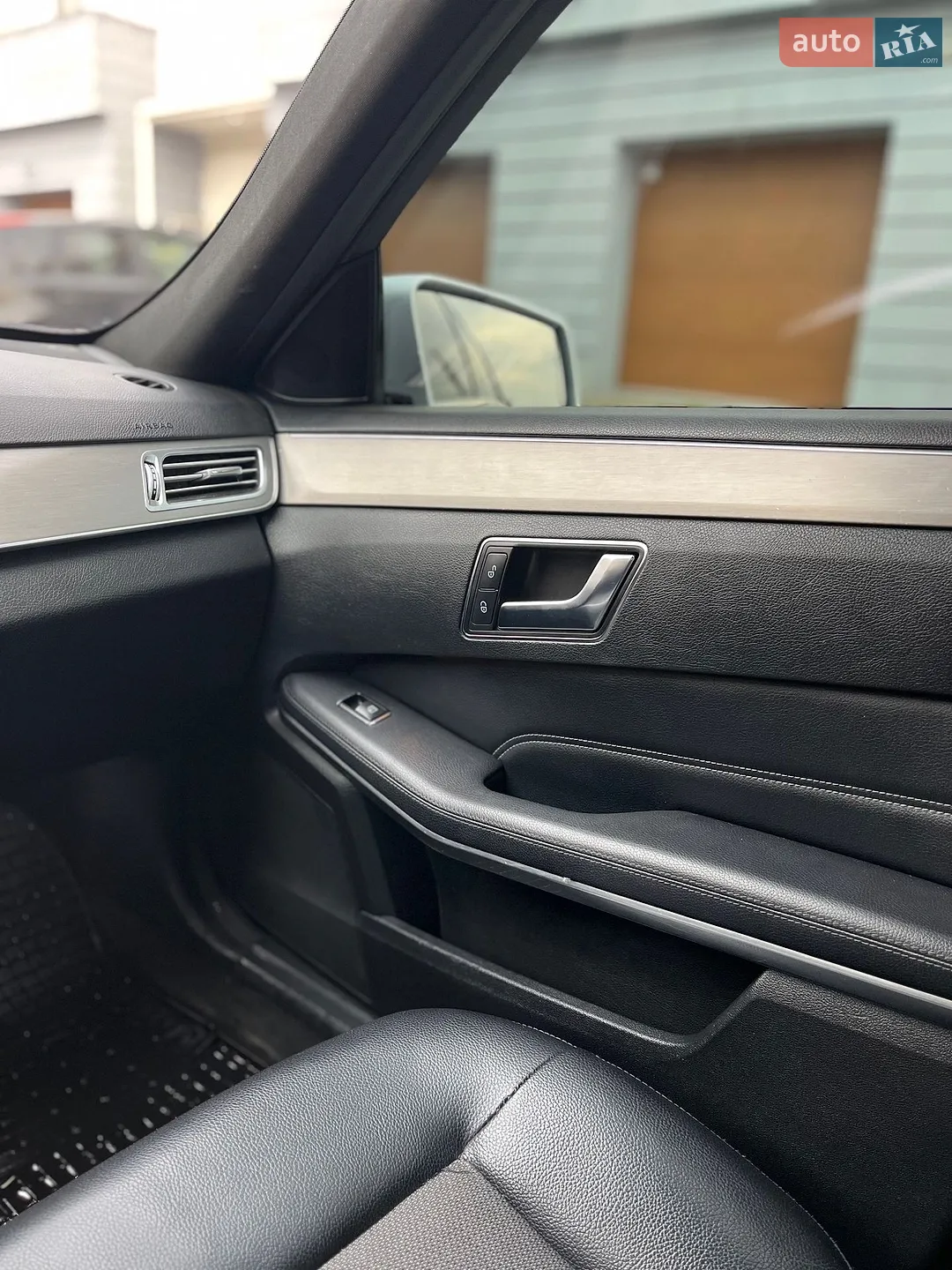 2013 Mercedes-Benz E-klasse - мініатюра 12