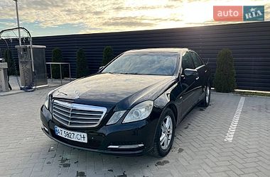 Седан Mercedes-Benz E-Class 2012 в Івано-Франківську