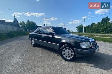 Седан Mercedes-Benz E-Class 1993 в Тернополе