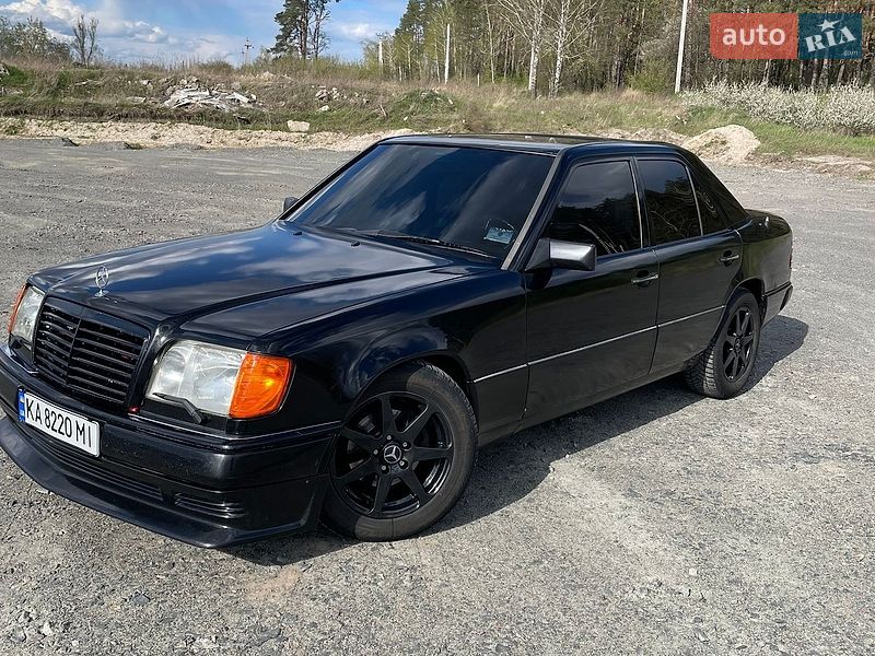 Mercedes-Benz E-Class 1992