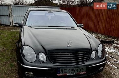 Седан Mercedes-Benz E-Class 2003 в Дніпрі