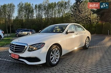 Седан Mercedes-Benz E-Class 2017 в Львові