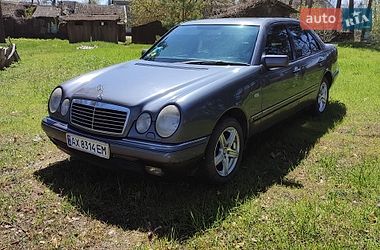 Седан Mercedes-Benz E-Class 1997 в Сумах