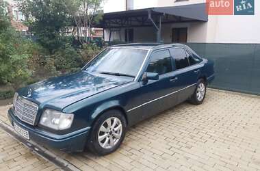 Седан Mercedes-Benz E-Class 1995 в Тернополе