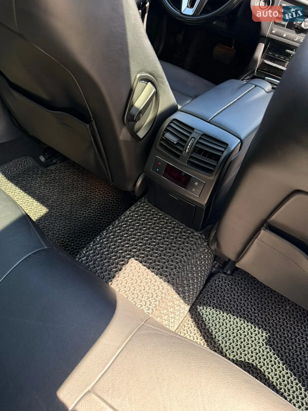 2012 Mercedes-Benz E-klasse - мініатюра 36