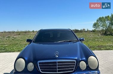 Седан Mercedes-Benz E-Class 2001 в Городку