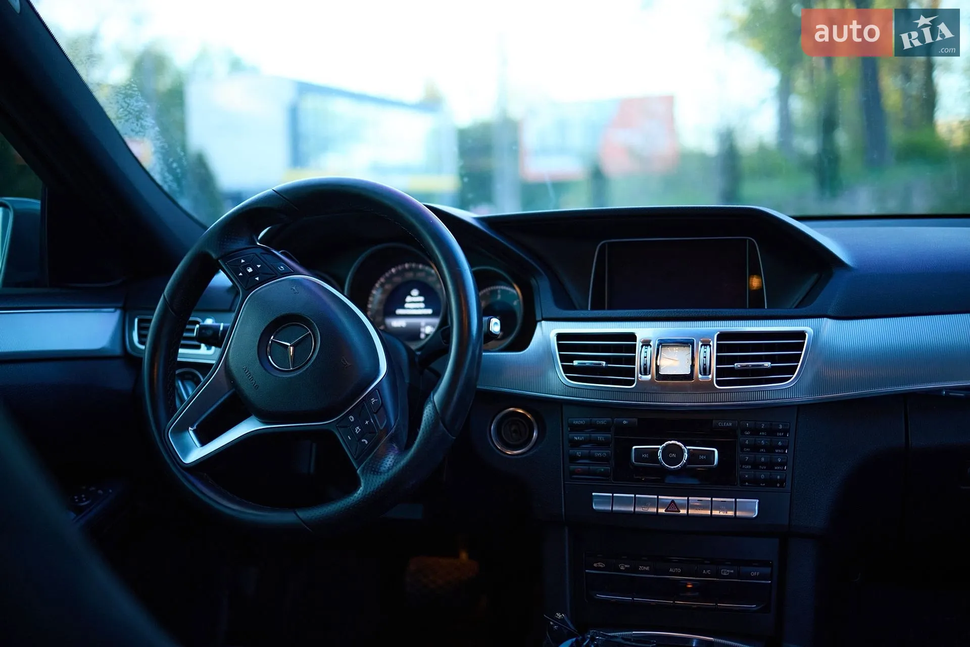 2013 Mercedes-Benz E-klasse - мініатюра 13