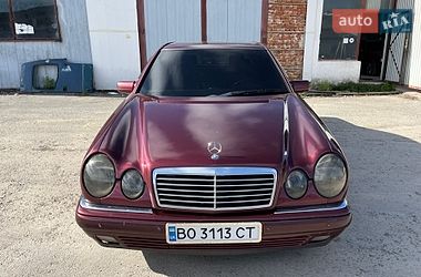 Седан Mercedes-Benz E-Class 1998 в Черновцах