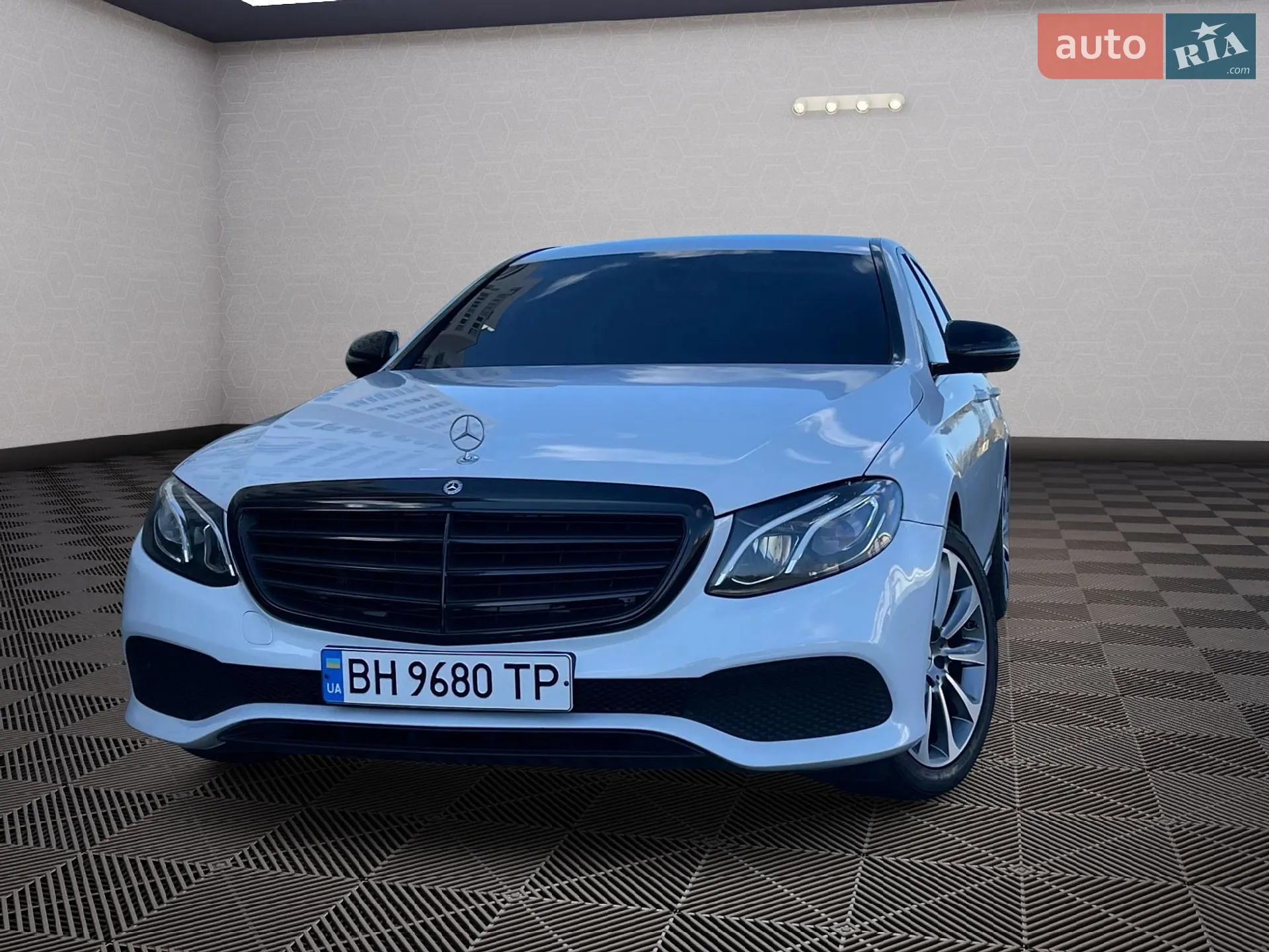 2016 Mercedes-Benz E-klasse - мініатюра 2