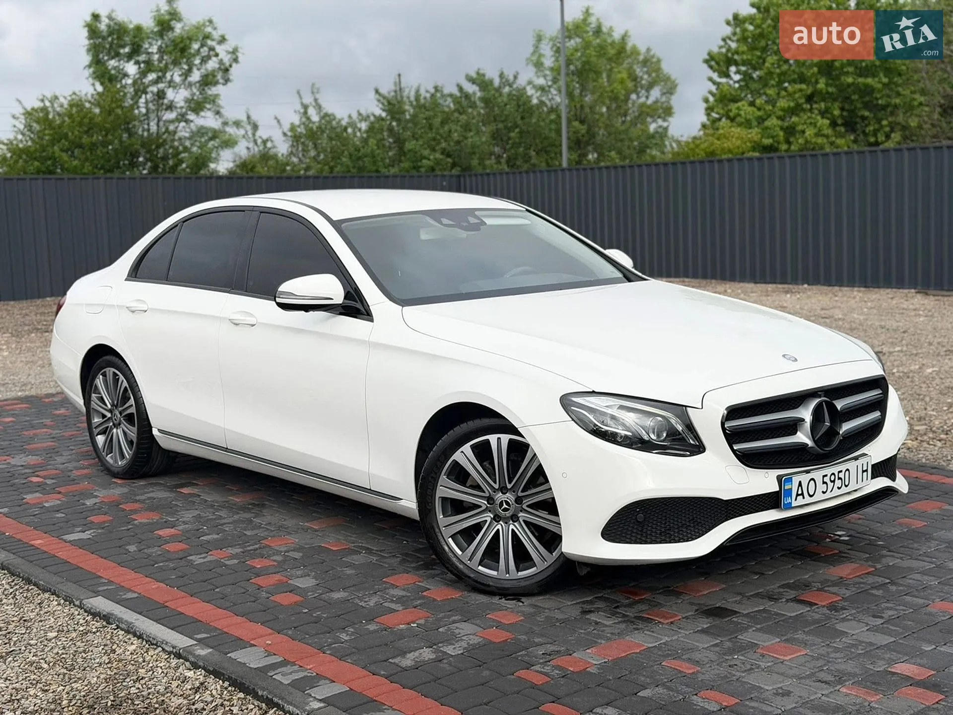 2016 Mercedes-Benz E-klasse - мініатюра 11