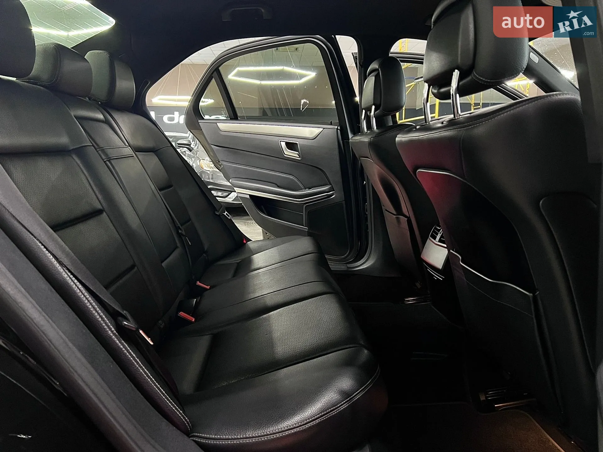2014 Mercedes-Benz E-klasse - мініатюра 16
