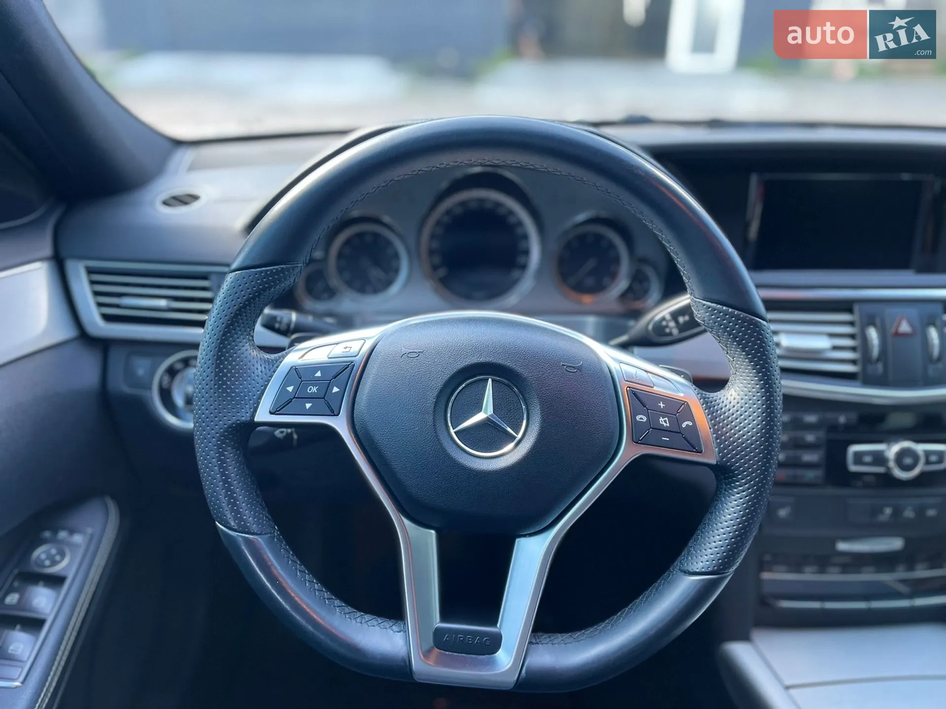 2013 Mercedes-Benz E-klasse - мініатюра 25
