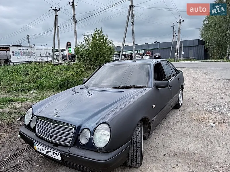 Mercedes-Benz E-Class 1996