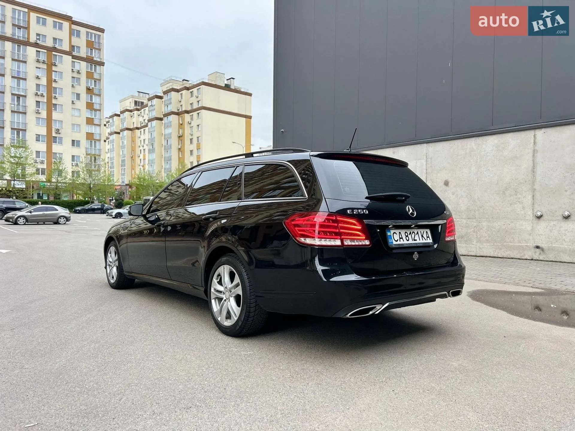Mercedes-Benz E-Class 2011 VIN WDD2122051A482391 фото оголошення 4 з 5