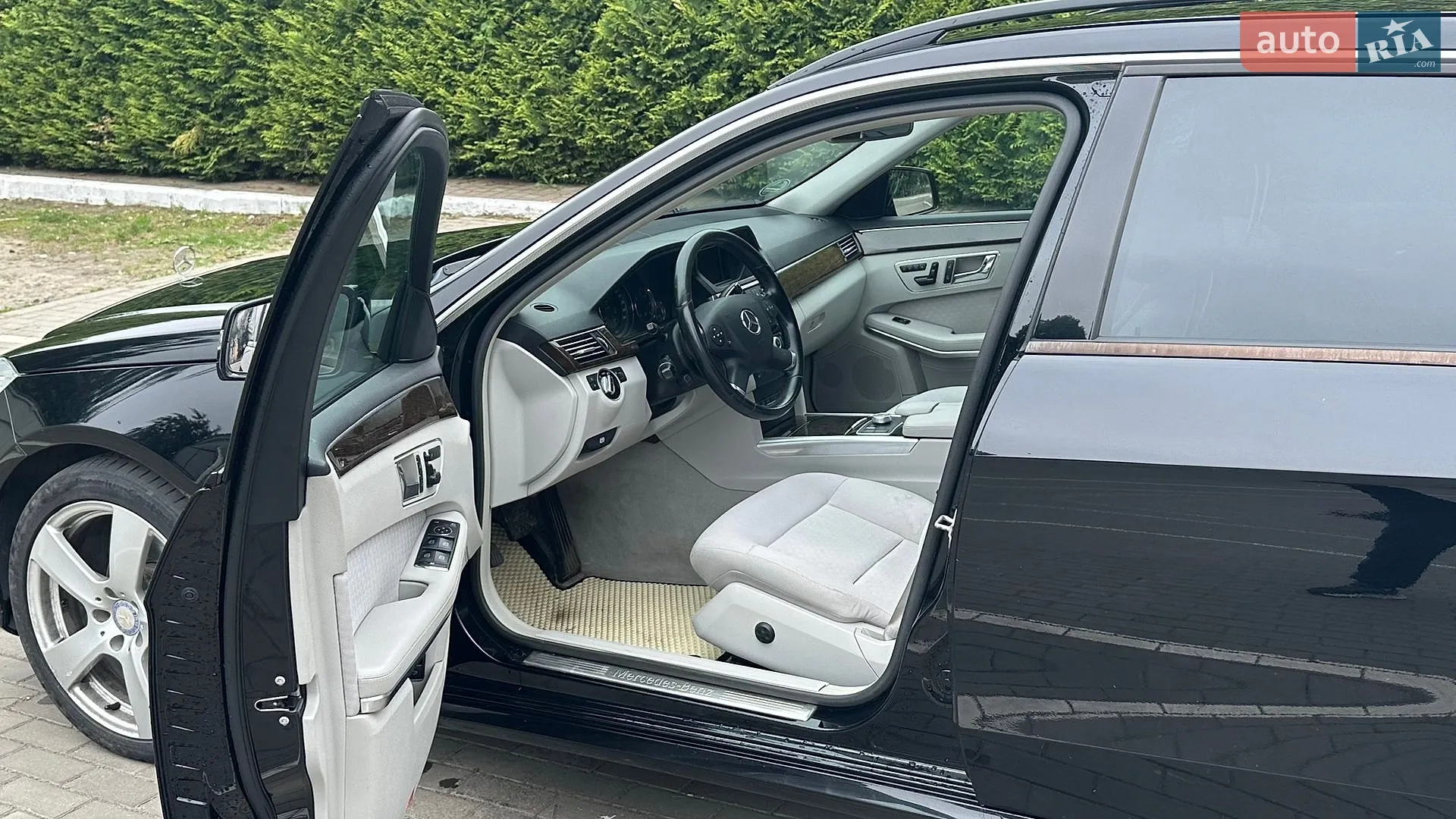 2011 Mercedes-Benz E-klasse - мініатюра 8