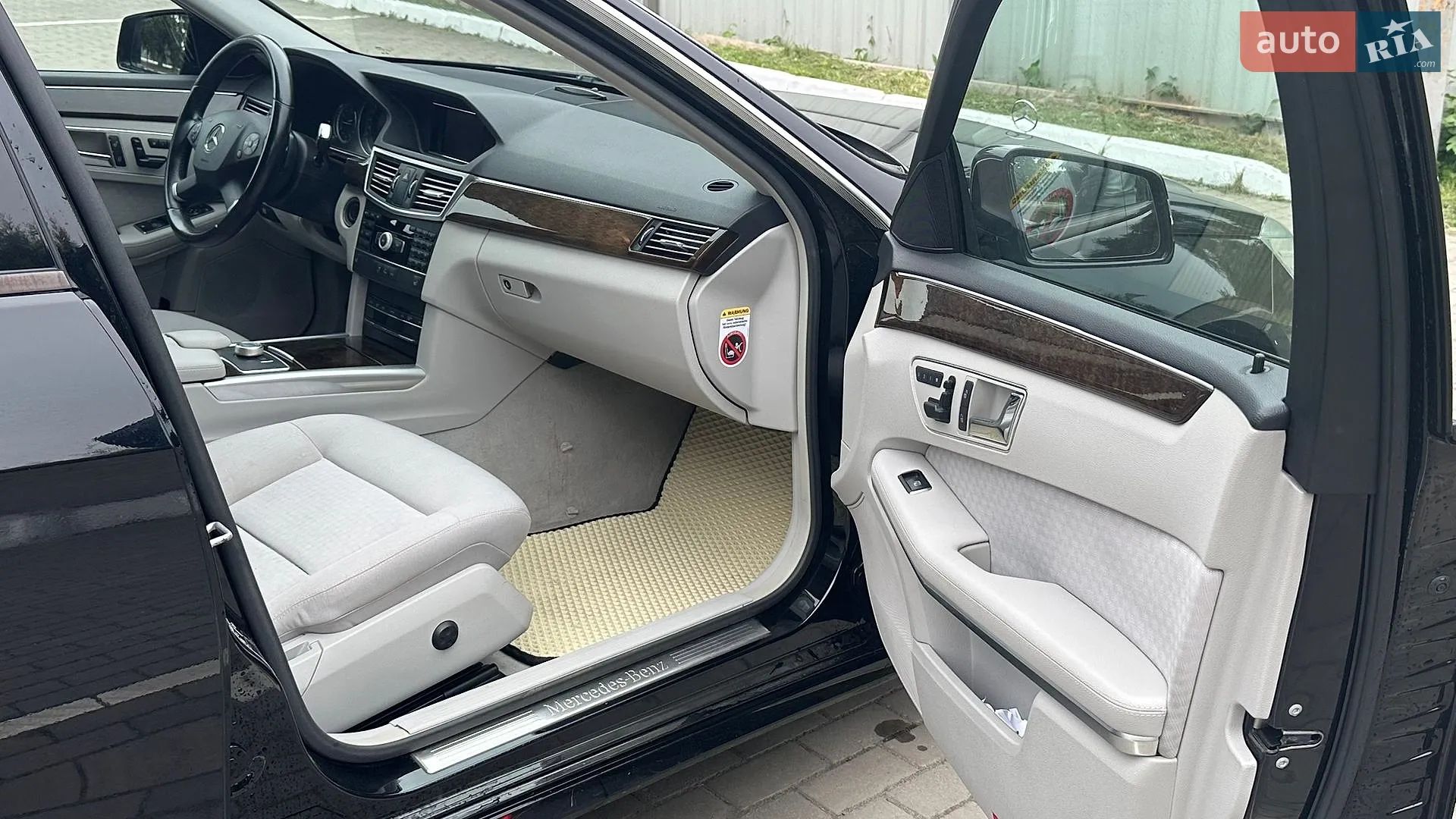 2011 Mercedes-Benz E-klasse - мініатюра 10