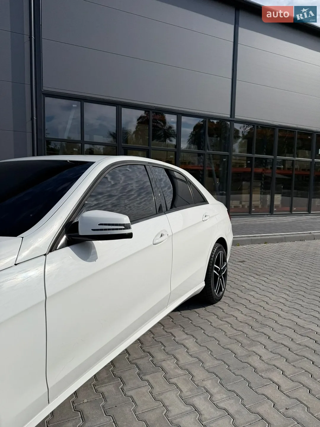 2013 Mercedes-Benz E-klasse - мініатюра 22