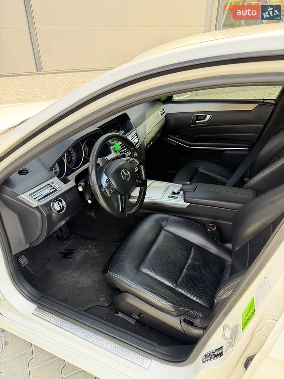 2013 Mercedes-Benz E-klasse - мініатюра 27