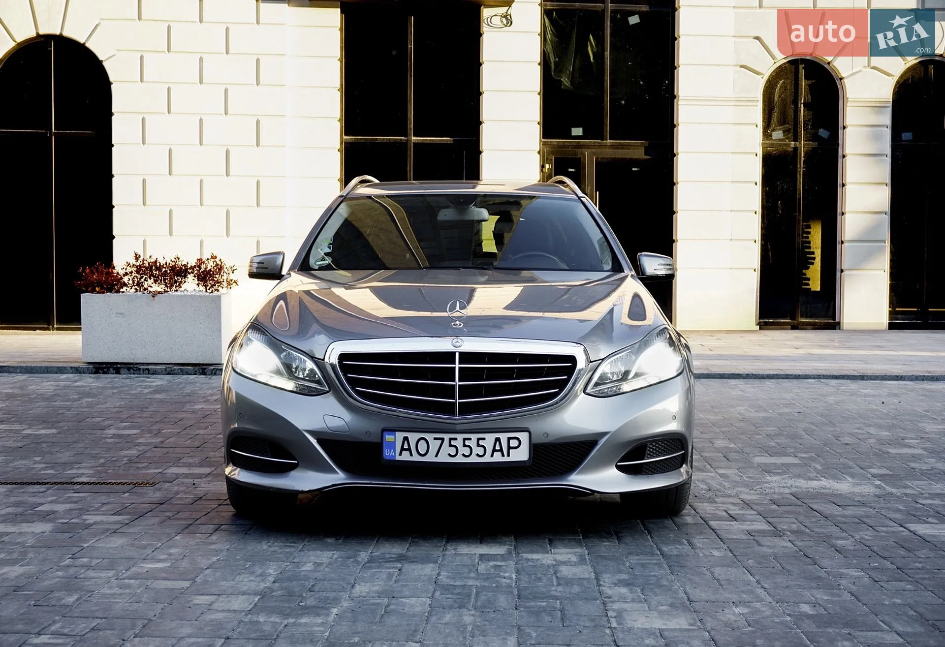 2013 Mercedes-Benz E-klasse - мініатюра 2
